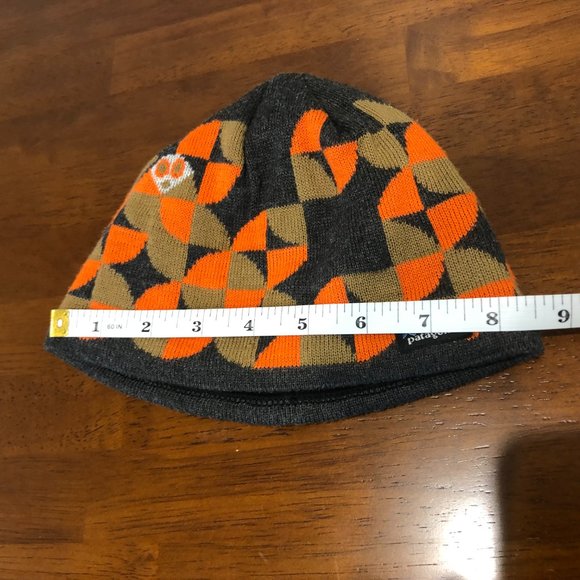 Patagonia Pre-Owned Geometric Pattern Youth Beanie Size S. - Picture 9 of 15
